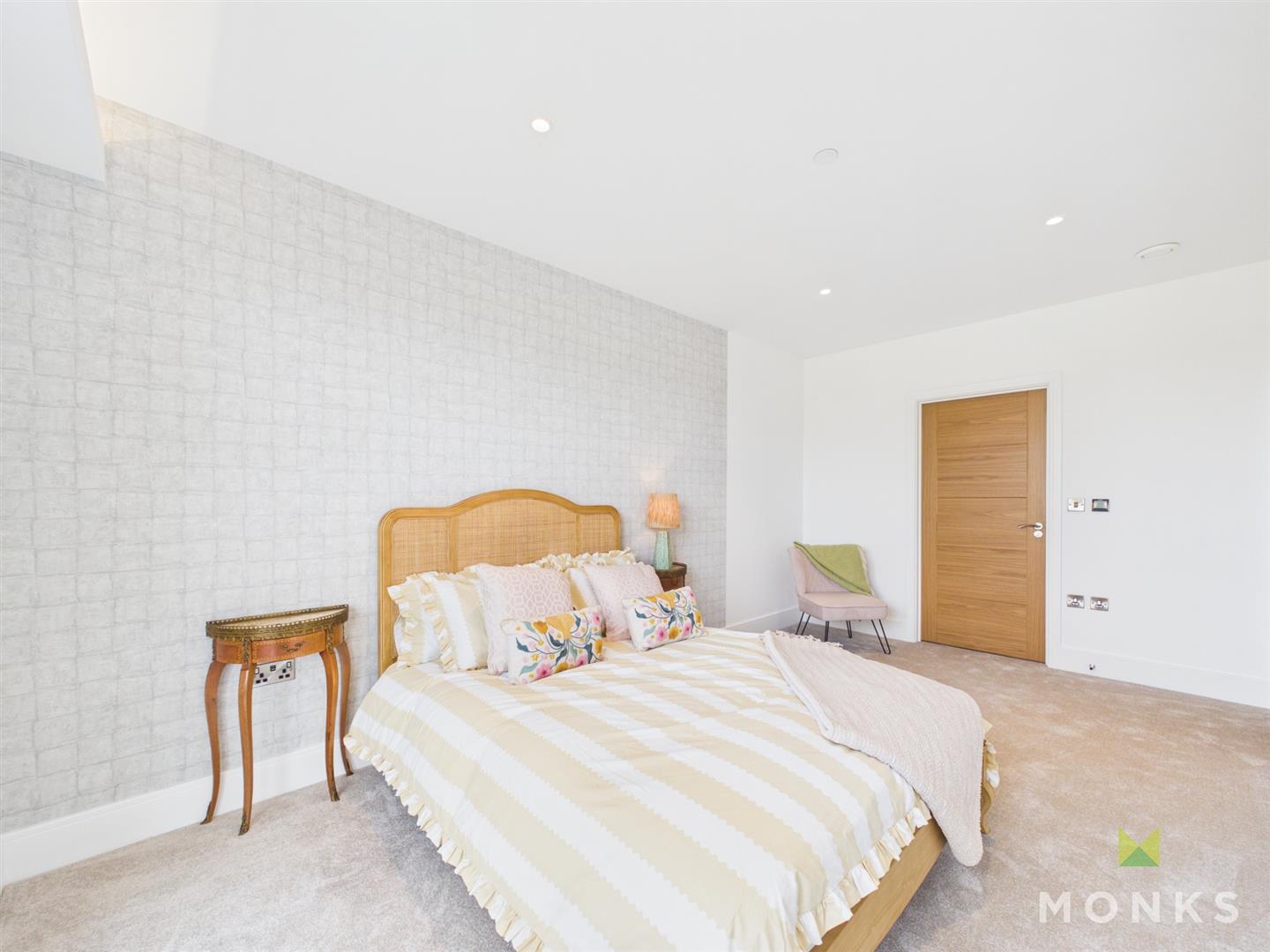 40 Old Coleham Court, Shrewsbury, SY3 7BS For Sale
